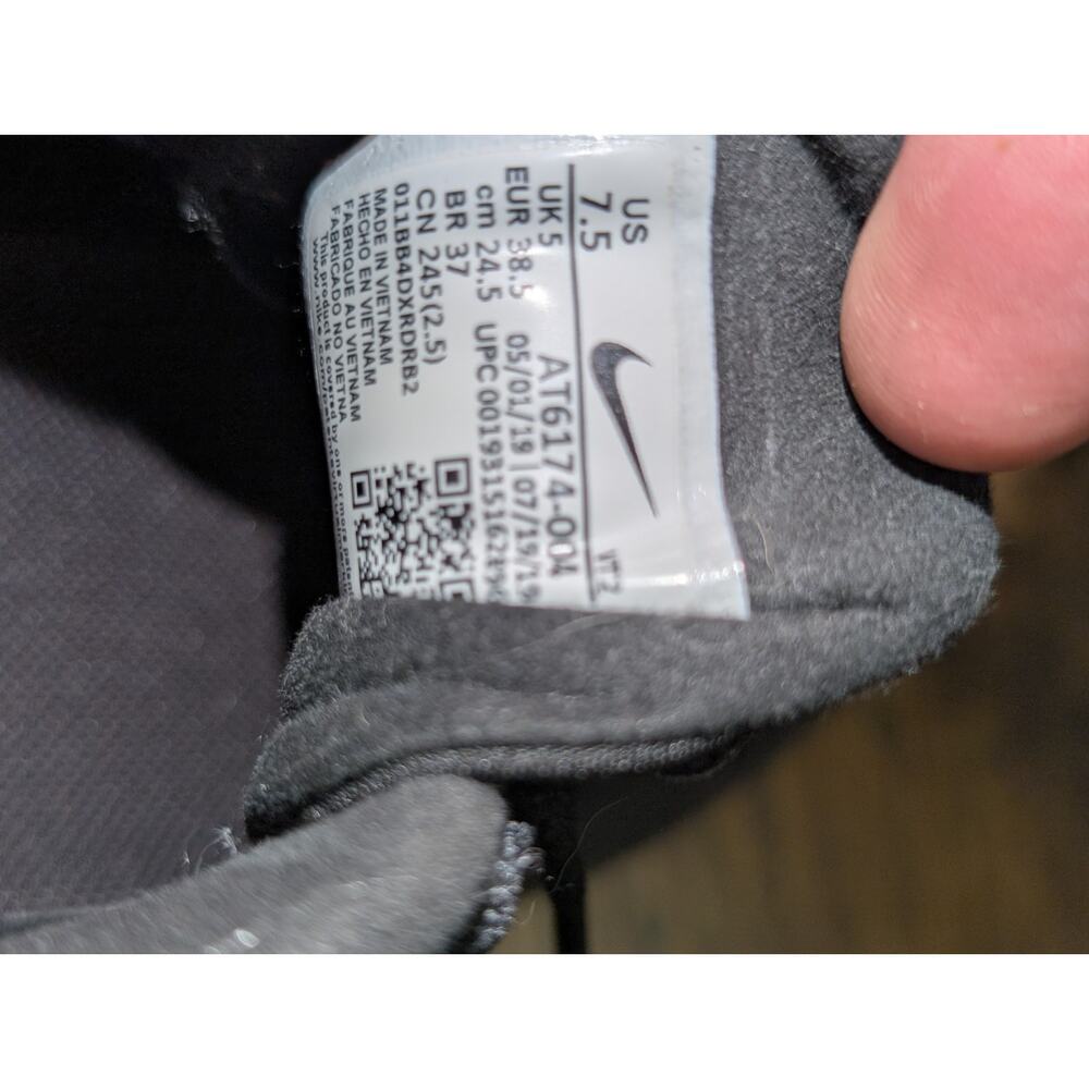 Nike Air Max 270 React Womens 7.5 Black White Running Shoes Sneakers AT6174-004 - Picture 9 of 9